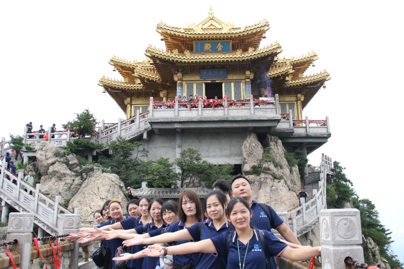 千鸣科技智能柜生产销售厂家,千鸣夏季团建活动,洛阳老君山团建